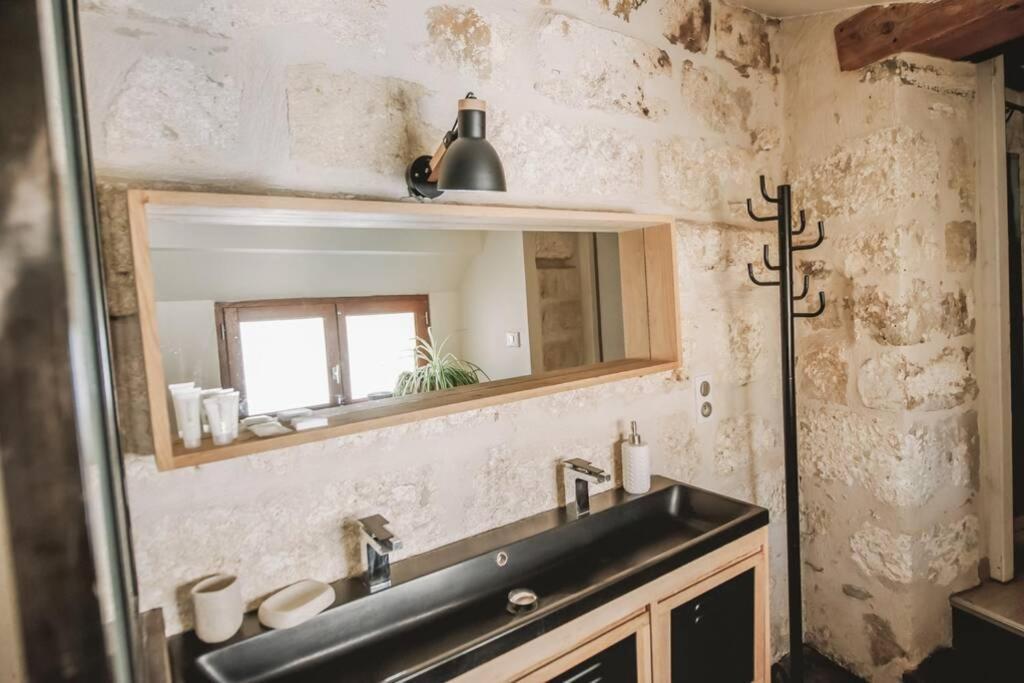 Duplex Climatise Centre Ancien 7Min A Pied Du Palais 6 Couchages Appartement Avignon Buitenkant foto