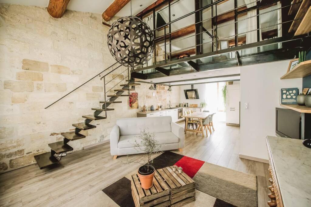 Duplex Climatise Centre Ancien 7Min A Pied Du Palais 6 Couchages Appartement Avignon Buitenkant foto