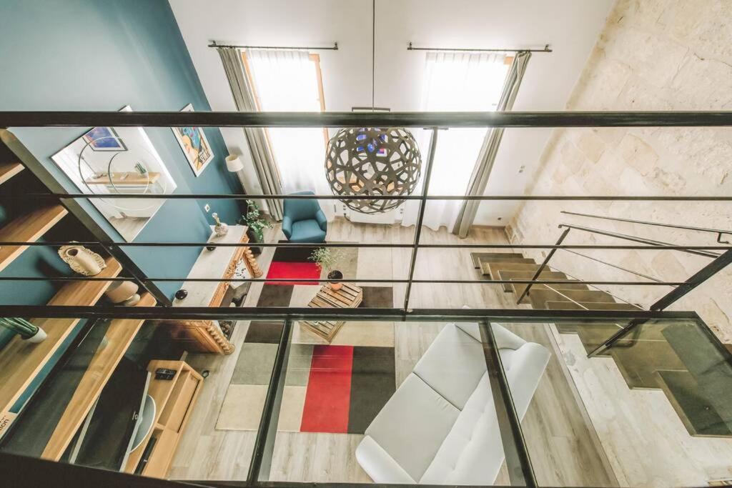 Duplex Climatise Centre Ancien 7Min A Pied Du Palais 6 Couchages Appartement Avignon Buitenkant foto