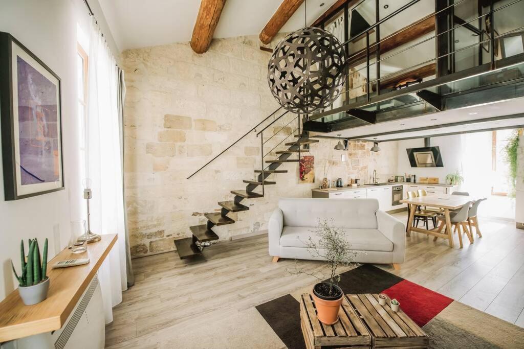 Duplex Climatise Centre Ancien 7Min A Pied Du Palais 6 Couchages Appartement Avignon Buitenkant foto